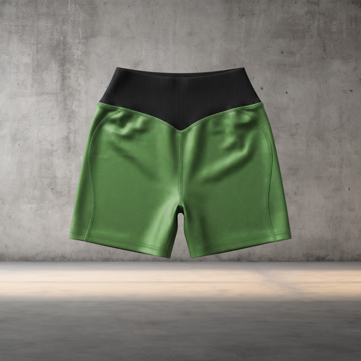 Women’s Green Whitney Short (6.3)